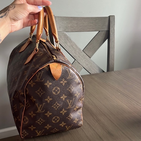 π€ LV SPEEDY MONOGRAM HANDBAG π (AUTH) - Picture 2 of 6